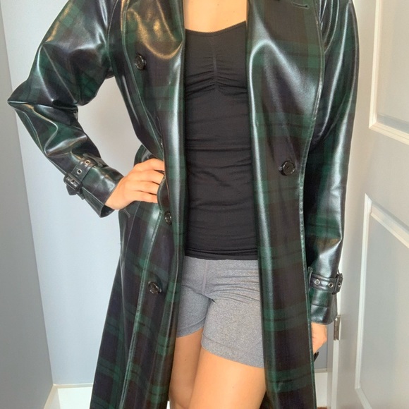 Burberry Laminated trench coat - Picture 5 of 9